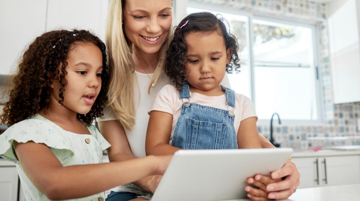 Wash Park, Denver family seeking a nanny / family assistant for two girls ASAP.