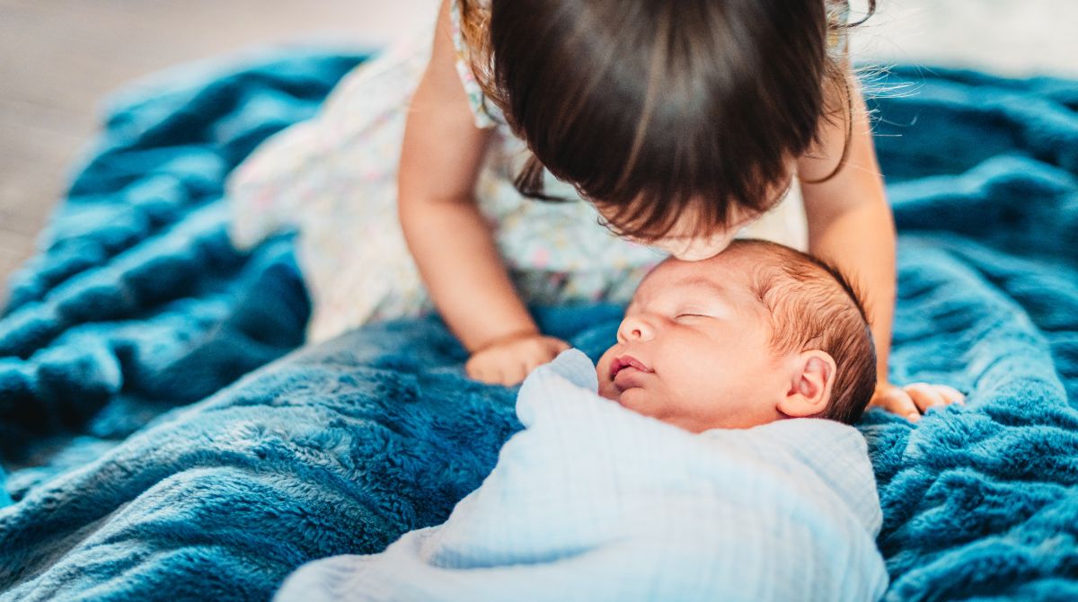 three children near Botanic Garden's seeking fulltime nanny